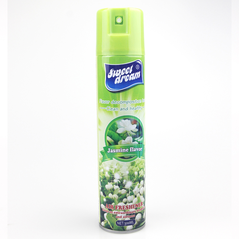 So verwenden Sie natürliches Lufterfrischerspray